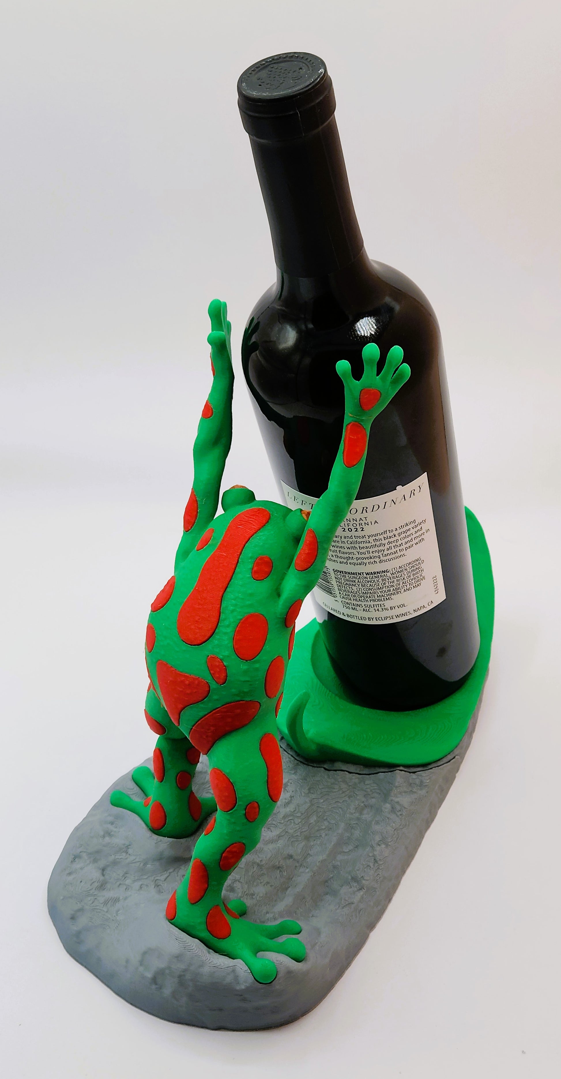 Ribbit Reserve: Frog Wine Bottle Display - Starzy Creations